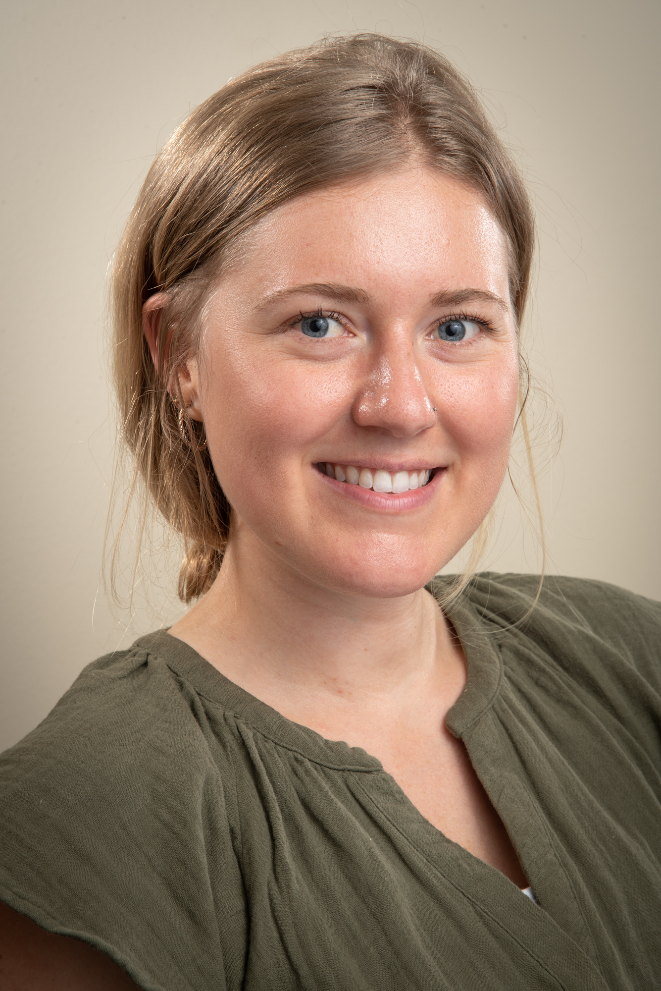 Portrait of Anna DeVries, LPC at Parkview Counseling